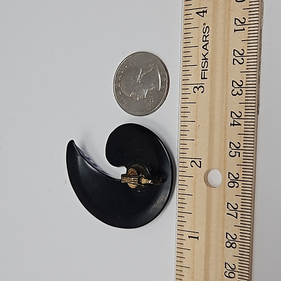 Vintage Blue & White Striped Swirl Shape Earrings Clip-On - Picture 7 of 8